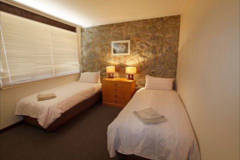 Creel Lodge - Accommodation Newcastle 29