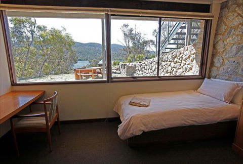 Creel Lodge - Accommodation Newcastle 30