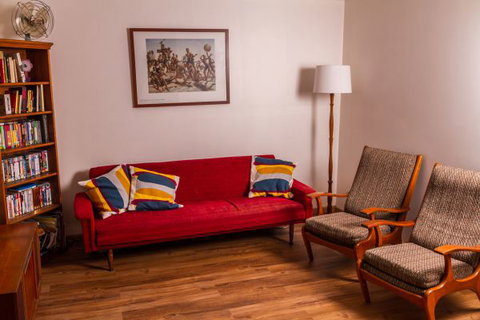 Daisy's Cottage - Accommodation Newcastle 3