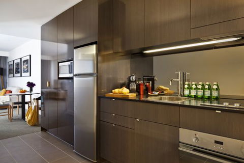 East Hotel + Apartments - Accommodation Newcastle 2
