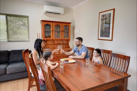 Hidden Valley Holiday Park - Accommodation Newcastle 2