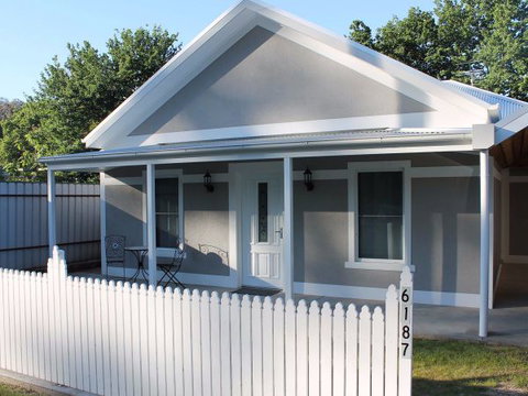 Jessie's Creek Cottage - Accommodation Newcastle 0