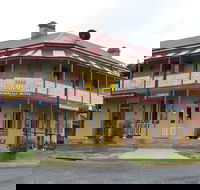 Commercial Hotel Walcha - Accommodation Newcastle