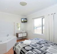 Love Shack - Accommodation Newcastle