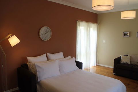 Scenic Cottage - Accommodation Newcastle 8