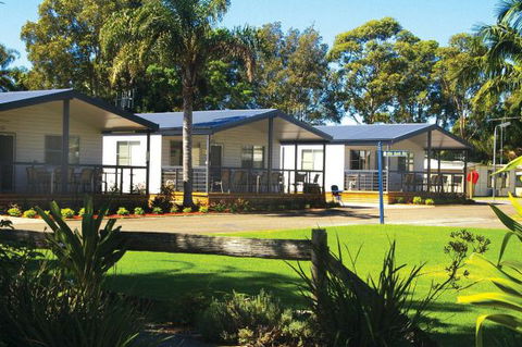 Smuggler's Cove Holiday Village - Accommodation Newcastle 1