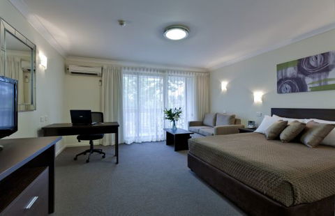 Tall Trees - Accommodation Newcastle 1