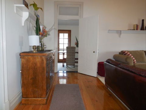 Book Keepers Cottage Waikerie - Accommodation Newcastle 4