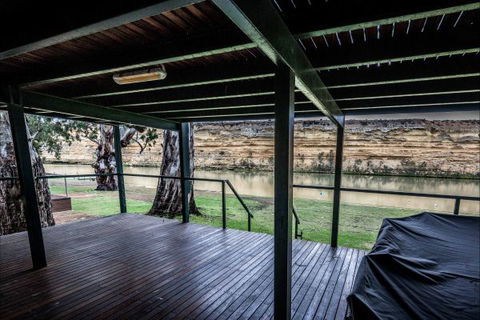 River Shack Rentals - Living The Dream - Accommodation Newcastle 7