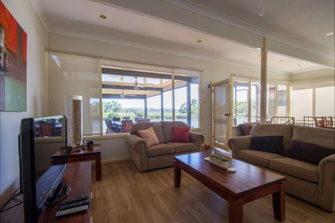 River Shack Rentals - Living The Dream - Accommodation Newcastle 51