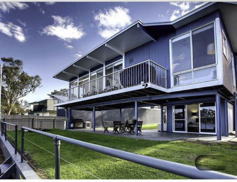 River Shack Rentals - Living The Dream - Accommodation Newcastle 96