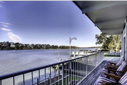 River Shack Rentals - Living The Dream - Accommodation Newcastle 97