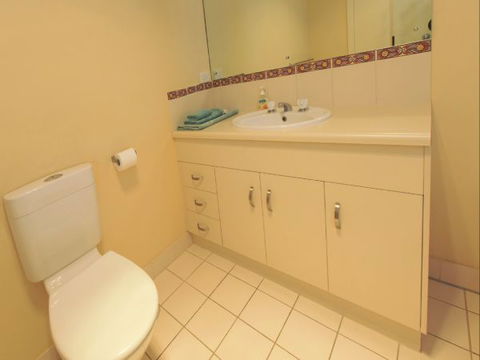 Spalding Lodge Unit 16 - Accommodation Newcastle 53