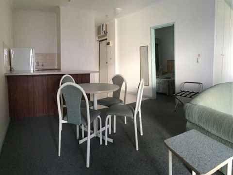 Spalding Lodge Unit 16 - Accommodation Newcastle 167