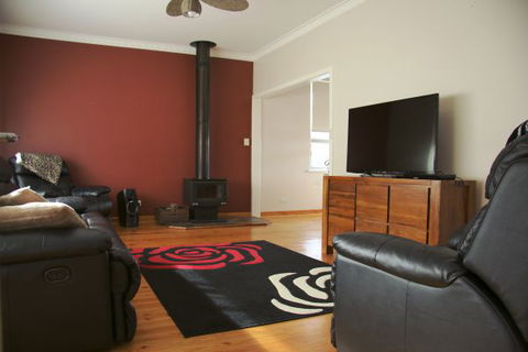 Spalding Lodge Unit 16 - Accommodation Newcastle 193