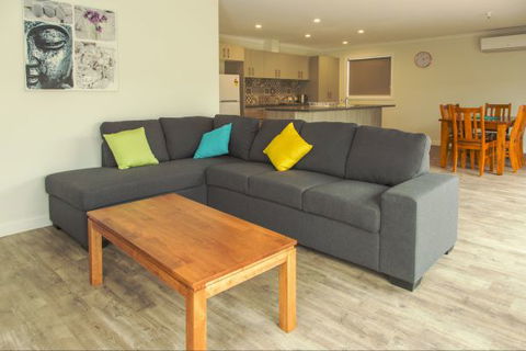 Spalding Lodge Unit 16 - Accommodation Newcastle 11
