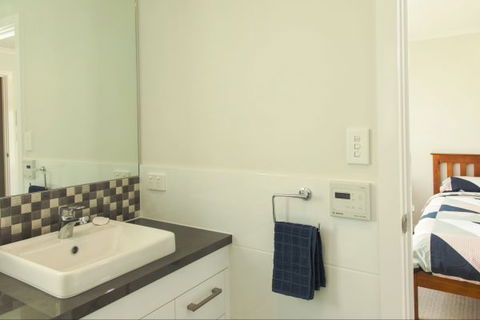 Spalding Lodge Unit 16 - Accommodation Newcastle 210