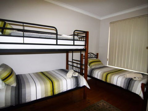 Spalding Lodge Unit 16 - Accommodation Newcastle 131