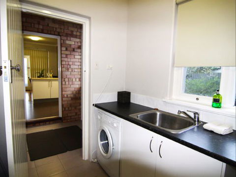 Spalding Lodge Unit 16 - Accommodation Newcastle 134