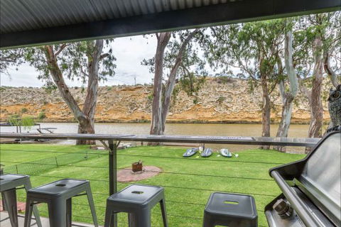 River Shack Rentals - Living The Dream - Accommodation Newcastle 10