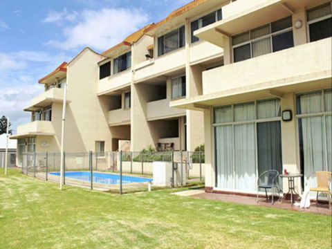 Spalding Lodge Unit 16 - Accommodation Newcastle 42