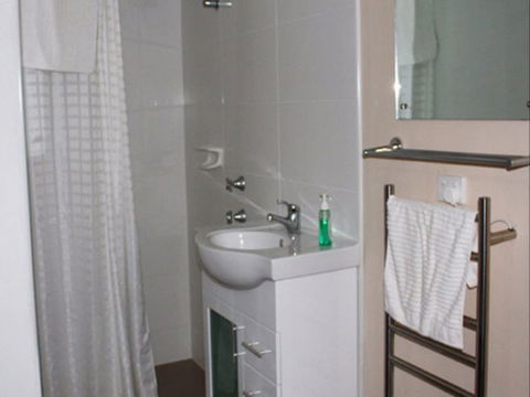 Spalding Lodge Unit 16 - Accommodation Newcastle 292