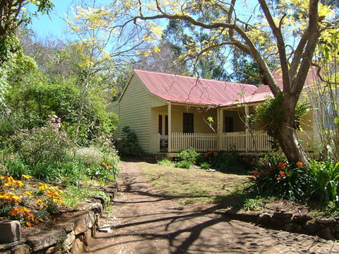 Hermitage Cottage - Accommodation Newcastle 0