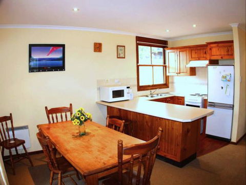 Edelweiss Hutte - Accommodation Newcastle 7