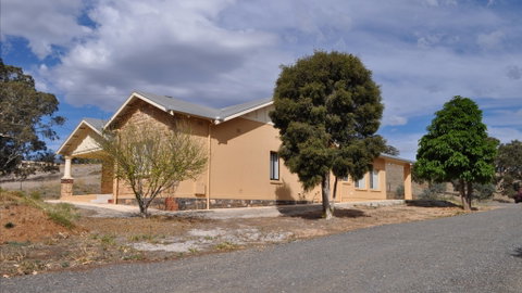 Lambert Estate Retreat - Accommodation Newcastle 0