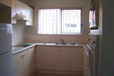 Marina Villa - Accommodation Newcastle 2