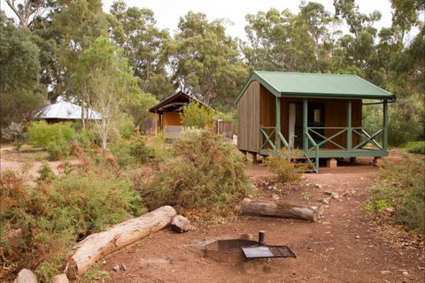 Alligator Lodge - Mount Remarkable National Park - Accommodation Newcastle 0