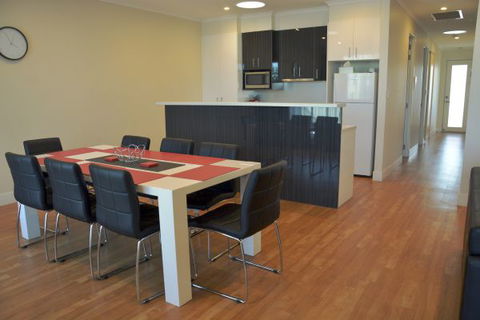 Port Lincoln City Apartment - Accommodation Newcastle 1