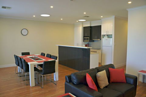 Port Lincoln City Apartment - Accommodation Newcastle 3