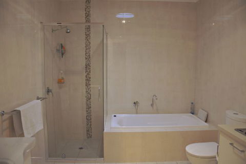 Port Lincoln City Apartment - Accommodation Newcastle 8
