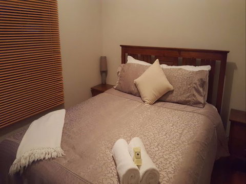 The Gums - Accommodation Newcastle 5