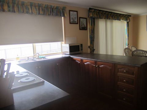 Annies Rest - Accommodation Newcastle 3