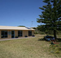 LJ Hooker Goolwa Holiday Rentals - 15 Eaton Avenue Goolwa Beach - Accommodation Newcastle