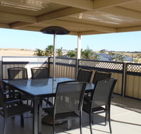 Deck to Sea - Accommodation Newcastle