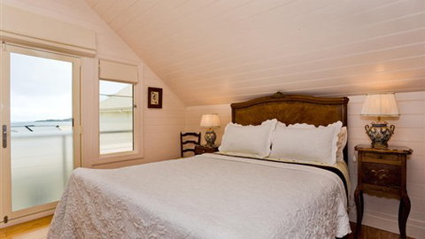 Apollo Bay Guesthouse - Accommodation Newcastle 2