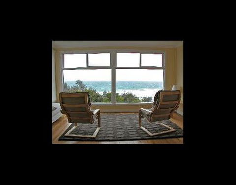 HolidayMakers - Accommodation Newcastle 1