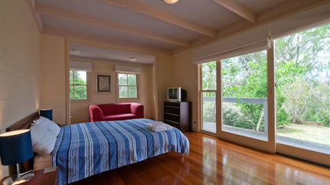 HolidayMakers - Accommodation Newcastle 2