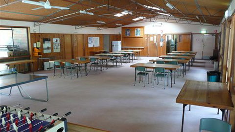 UC Camping Acacia - Accommodation Newcastle 2