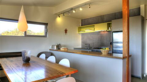 Elk At Falls - Accommodation Newcastle 0