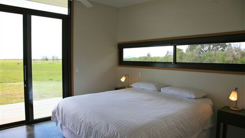 Just Inside The Gate - Accommodation Newcastle 0