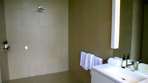 Just Inside The Gate - Accommodation Newcastle 1
