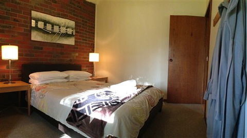 Halls Haven Resort - Accommodation Newcastle 1
