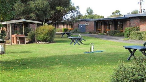 Halls Haven Resort - Accommodation Newcastle 3