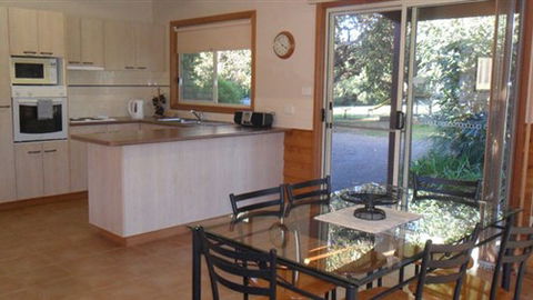 Halls Haven Resort - Accommodation Newcastle 5