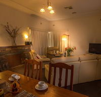Benson House and Benson Lodge - Accommodation Newcastle