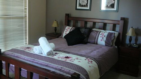 River View Holidays - Accommodation Newcastle 2